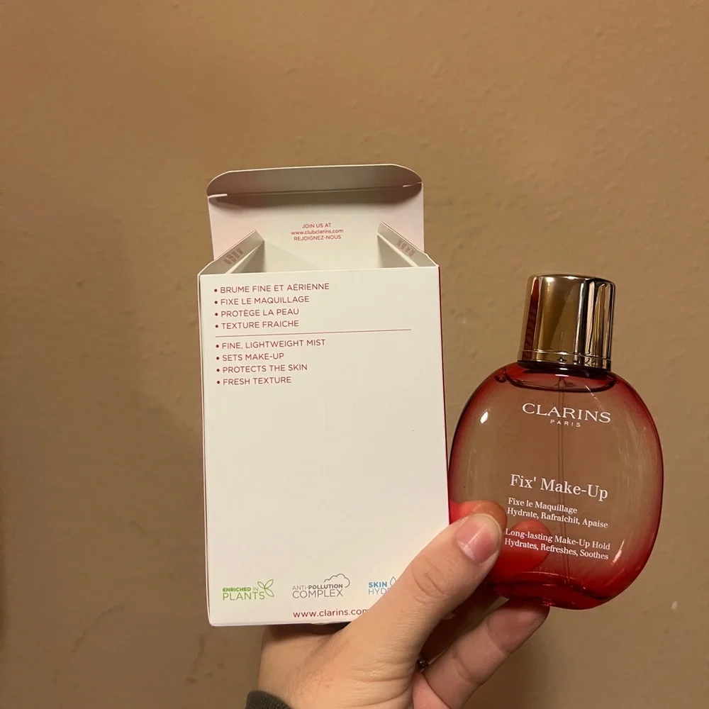 Clarins Fix' Make-Up Makeup Hydrating Setting Spray for All Skin Types 1.7 floz